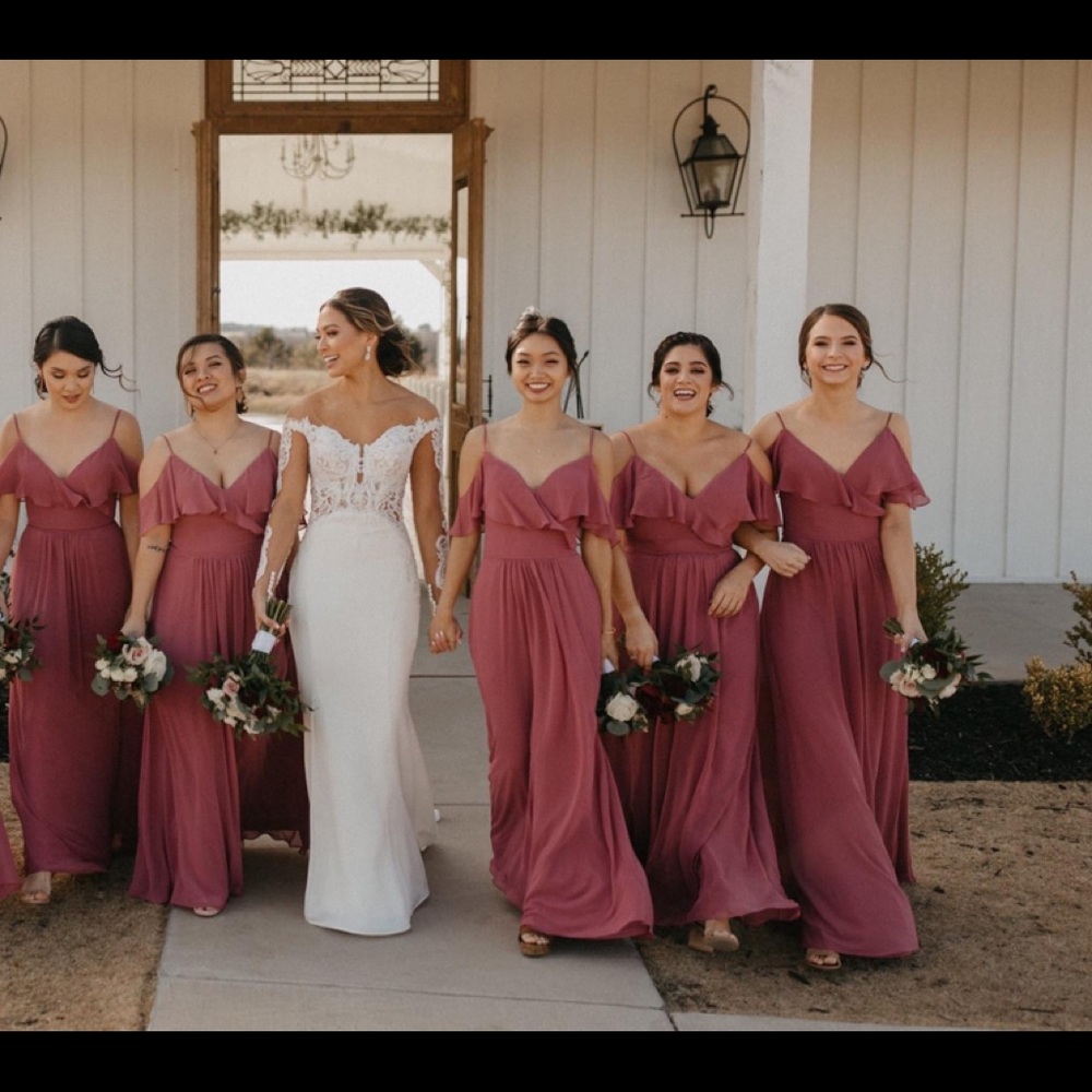 Beautiful Mauve formal. Size 6